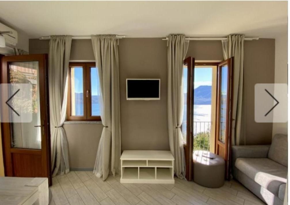 Residenza Le Camelie Apartment Oggebbio Exterior photo